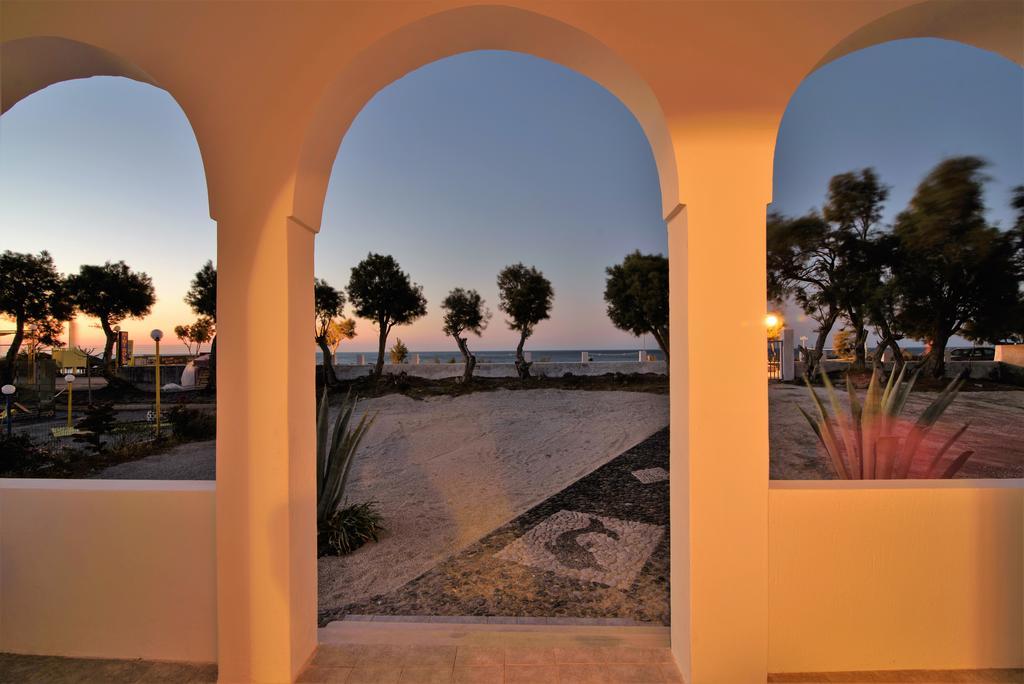 Villa George Santorini Perivolos  Chambre photo
